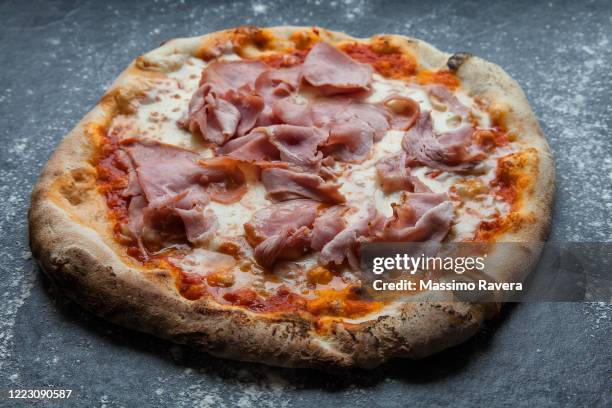 pizza with ham - pizza with ham stock pictures, royalty-free photos & images