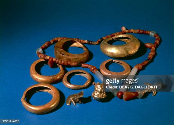 Pre-Inca civilizations, Colombia, X century. Goldsmith art. Tairona culture, jewelry in gold and copper.