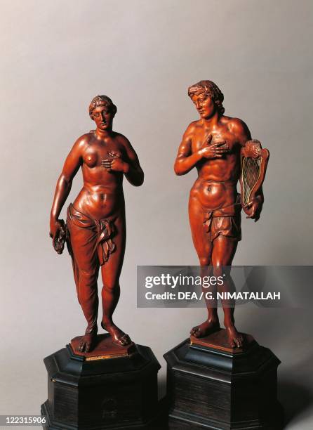 German art - Wooden statuettes of Orpheus and Eurydice.