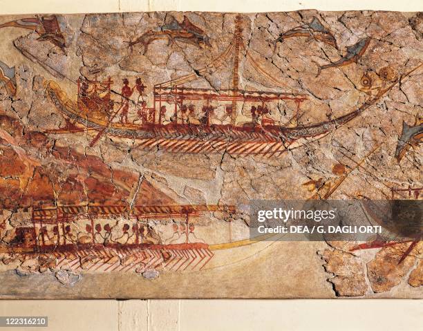 Slaves Rowing Photos and Premium High Res Pictures - Getty Images