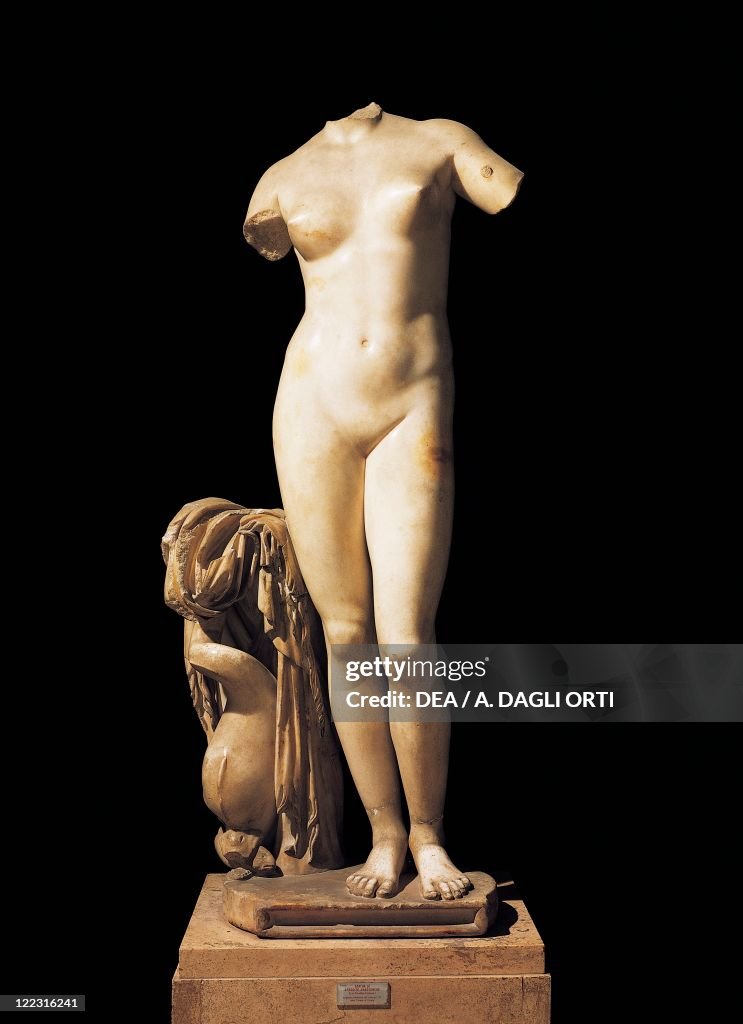 Greek civilization, Statue of Aphrodite Anadyomene from Cyrene, Libya,