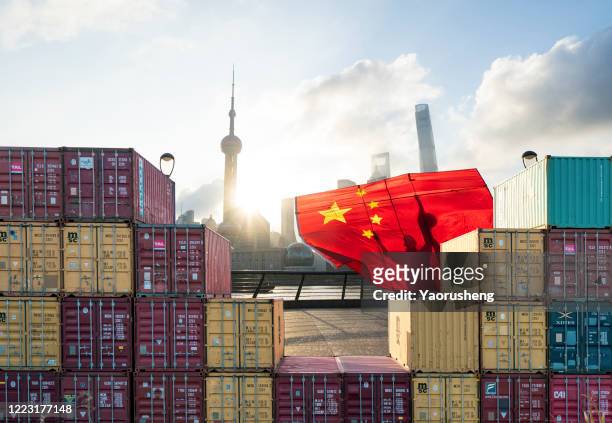 china modern shanghai city,view from the container station,trade concept photo - handelskrieg stock-fotos und bilder