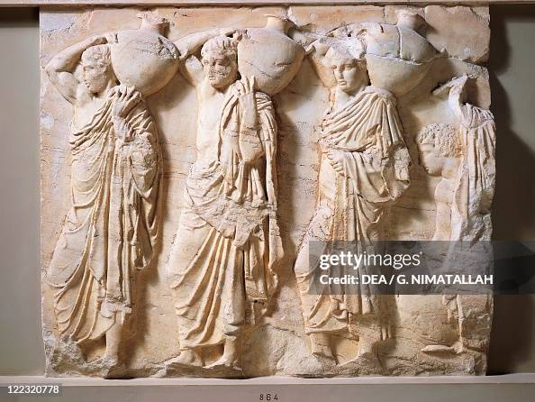 Greek civilization, pentelic marble frieze of Parthenon by Phidias, bas-relief depicting procession of people bearing amphoras, circa 445-438 BC