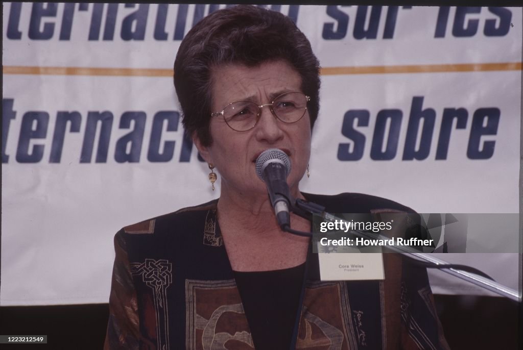 Weiss Speaks At The Hague Appeal For Peace Conference