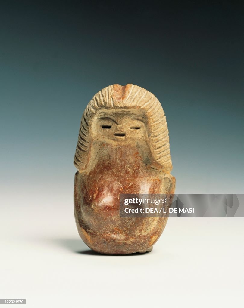 Female statuette from Valdivia culture, terracotta