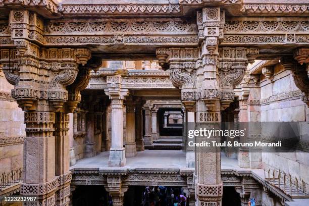 india, gujarat, ahmedabad, adalaj stepwell - stepwell 個照片及圖片檔