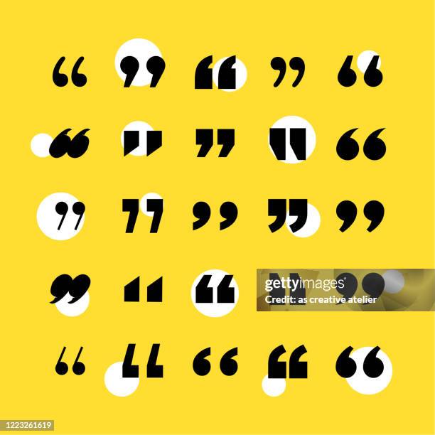 illustrazioni stock, clip art, cartoni animati e icone di tendenza di set di icone delle virgolette. sfondo giallo. - citazione