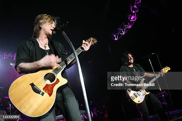 Singer John Rzeznik and Robby Takac of the Goo Goo Dolls perform at the Greek Theatre on August 27, 2011 in Los Angeles, California.