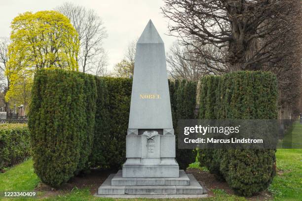 grave of alfred nobel - estocolmo imagens e fotografias de stock