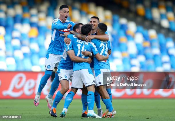 Jose Maria Callejon of Napoli, Fabian Ruiz of Napoli, Dries Mertens of Napoli, Eljif Elmas of Napoli and Lorenzo Insigne of Napoli Celebrate after...