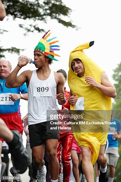 966 Funny Jogging Photos and Premium High Res Pictures - Getty Images