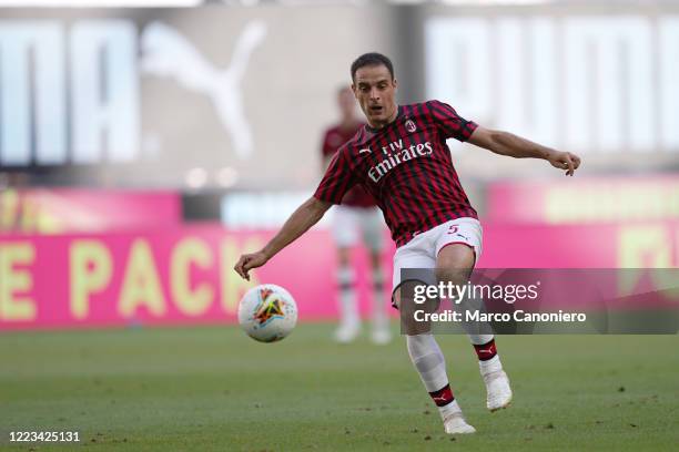 Giacomo Bonaventura of Ac Milan in action during the the Serie A match between Ac Milan and As Roma. Ac Milan wins 2-0 over As Roma.