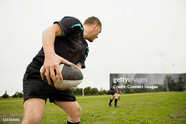 Throw Forward Rugby 6,385 Rugby Throw Stock Photos, High-Res Pictures, and Images - Getty ...