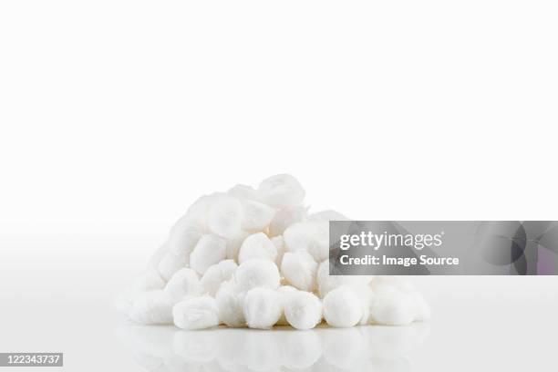 stack of cotton wool balls - cotton wool fotografías e imágenes de stock