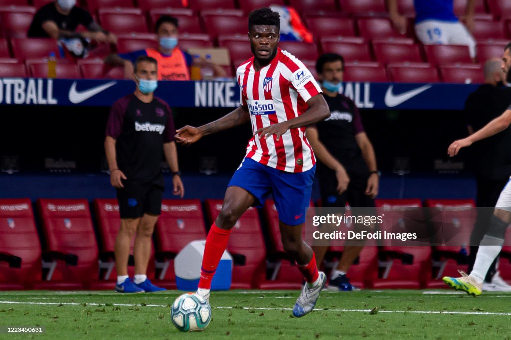 Club Atletico de Madrid v Deportivo Alaves  - La Liga