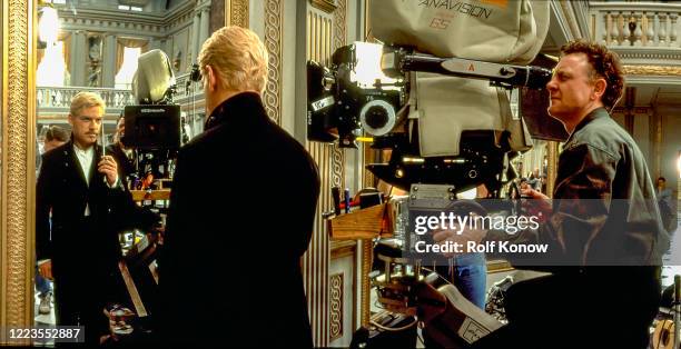 Kenneth Branagh on the set of "Hamlet" saying “to be or to to be” while filmed by cameraoperator Martin Kenzie