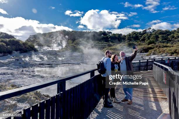 hell's gate geothermal reserve and mud spa, rotorua, new zealand - rotorua stock pictures, royalty-free photos & images