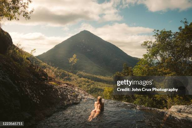 pyramid hiker - cairns australia stock pictures, royalty-free photos & images