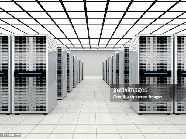 data center in a large bright room - netzwerkserver stock-fotos und bilder