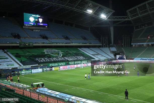 General view of atmosphere the Korean League 1 opening game the K League 1 match between Jeonbuk Hyundai Motors and Suwon Samsung Bluewings at Jeonju...