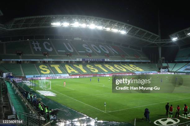 General view of atmosphere the Korean League 1 opening game the K League 1 match between Jeonbuk Hyundai Motors and Suwon Samsung Bluewings at Jeonju...