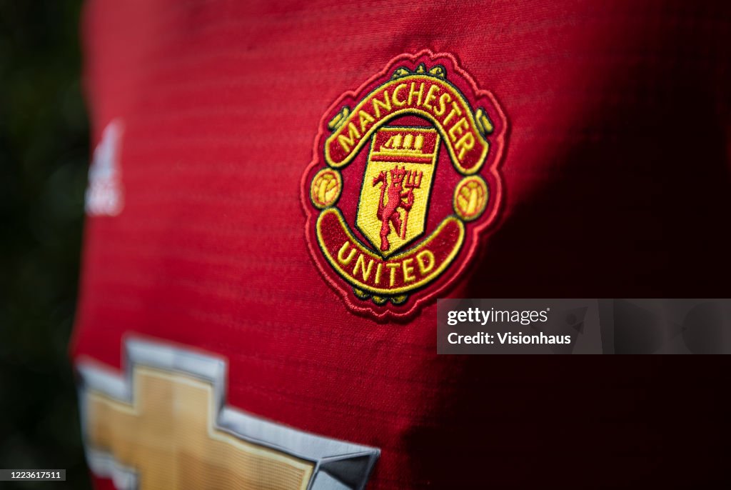 Manchester Rufc Logo The Manchester United club crest on the first team home shirt... News ...