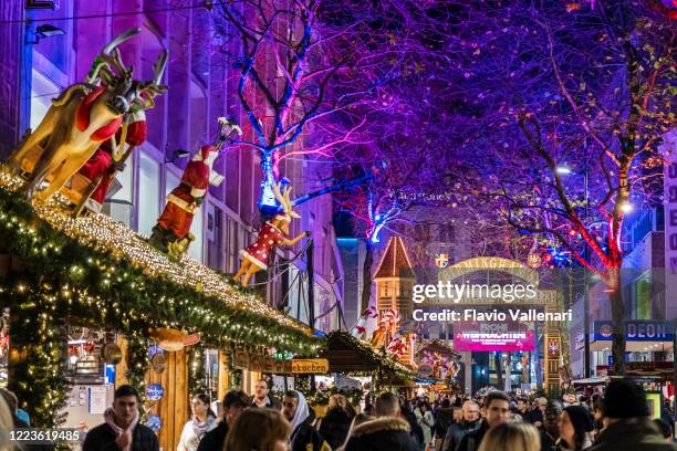 birmingham's frankfurt christmas market (england, uk) - birmingham england stock pictures, royalty-free photos & images