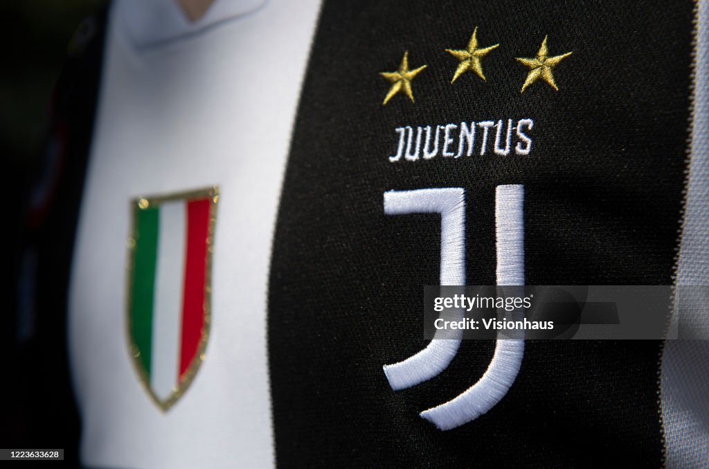 The Juventus Club Crest