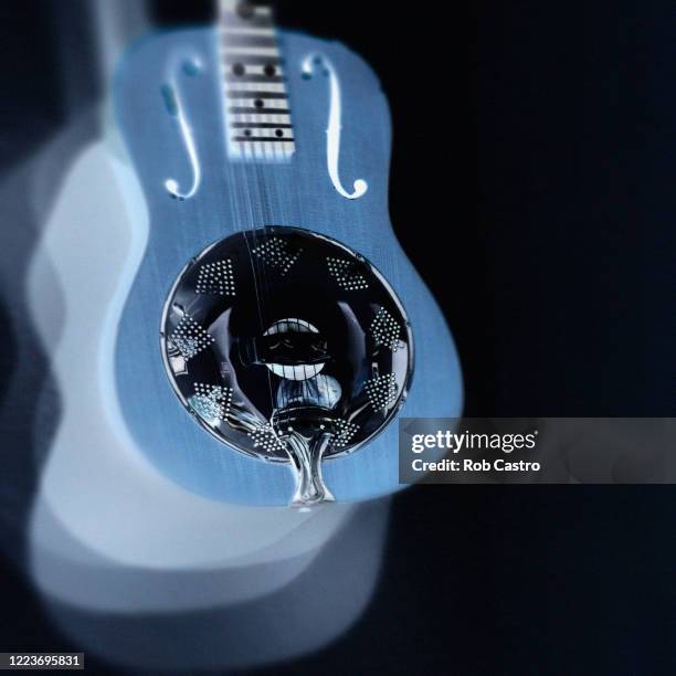 resonator guitar - blues music stock pictures, royalty-free photos & images