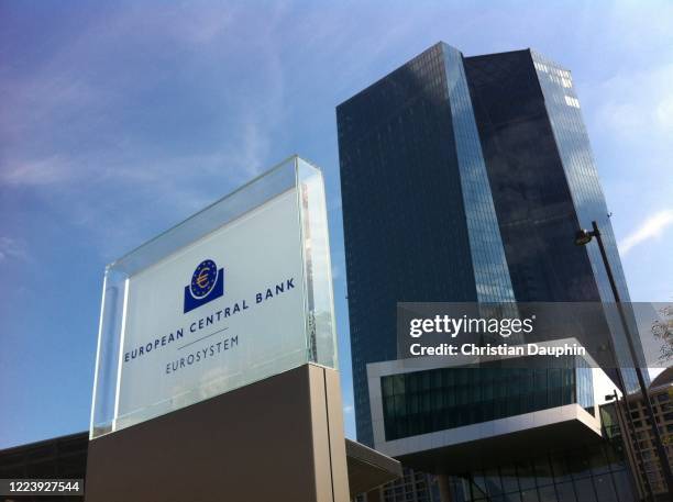 central bank - mittig stock-fotos und bilder