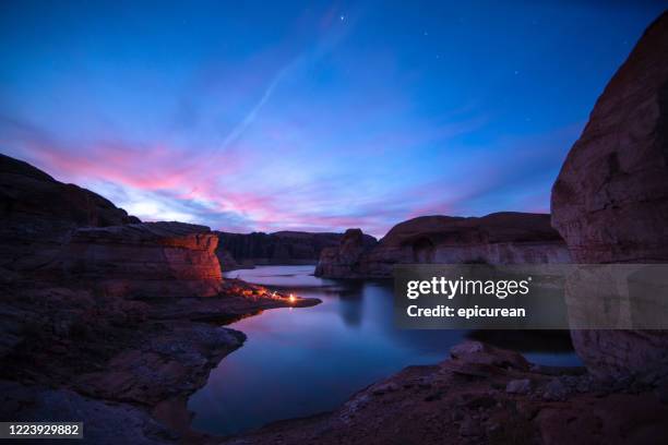 camping on lake powell - glen canyon stock pictures, royalty-free photos & images