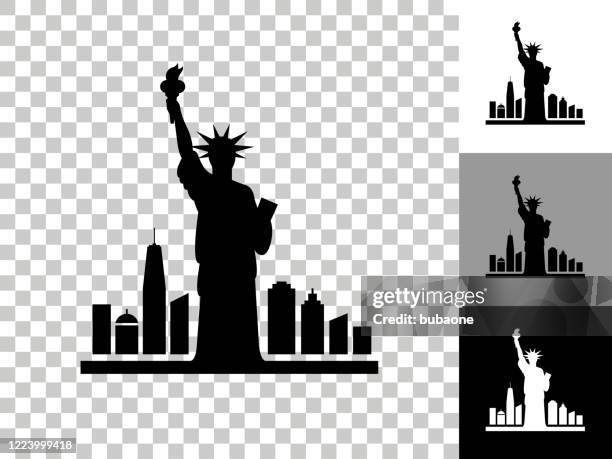 freiheitsstatue auf schachbrett transparenter hintergrund - new york icon stock-grafiken, -clipart, -cartoons und -symbole