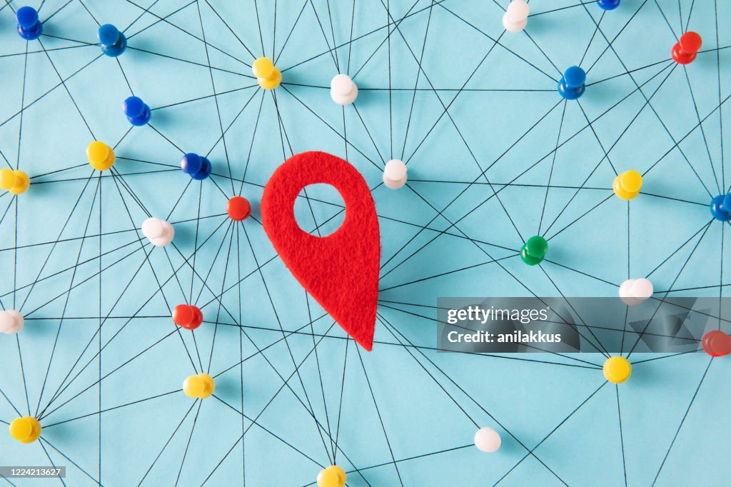 Netzwerk mit Pins und Map Pointer