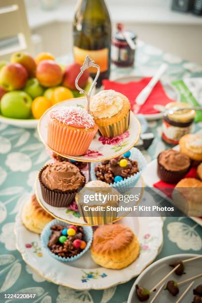 ve day afternoon tea - british flag cake stock pictures, royalty-free photos & images