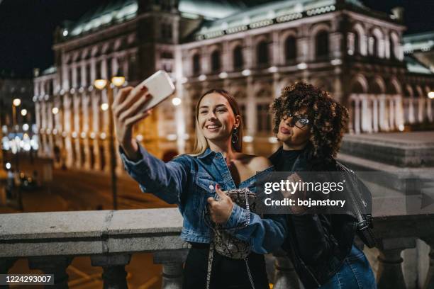 Girls Night Out Selfie Photos and Premium High Res Pictures - Getty Images