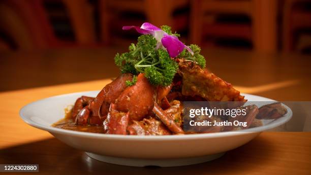 spicy chili crab - chilli crab - fotografias e filmes do acervo