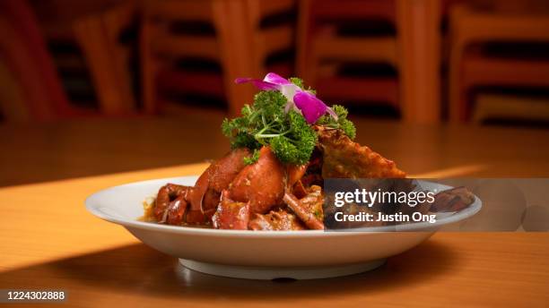 spicy chili crab - chilli crab stock pictures, royalty-free photos & images