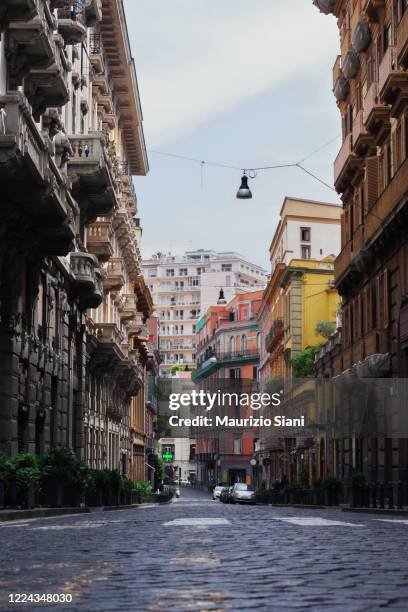 street with historical buildings in naples, italy - naples italy street stock pictures, royalty-free photos & images