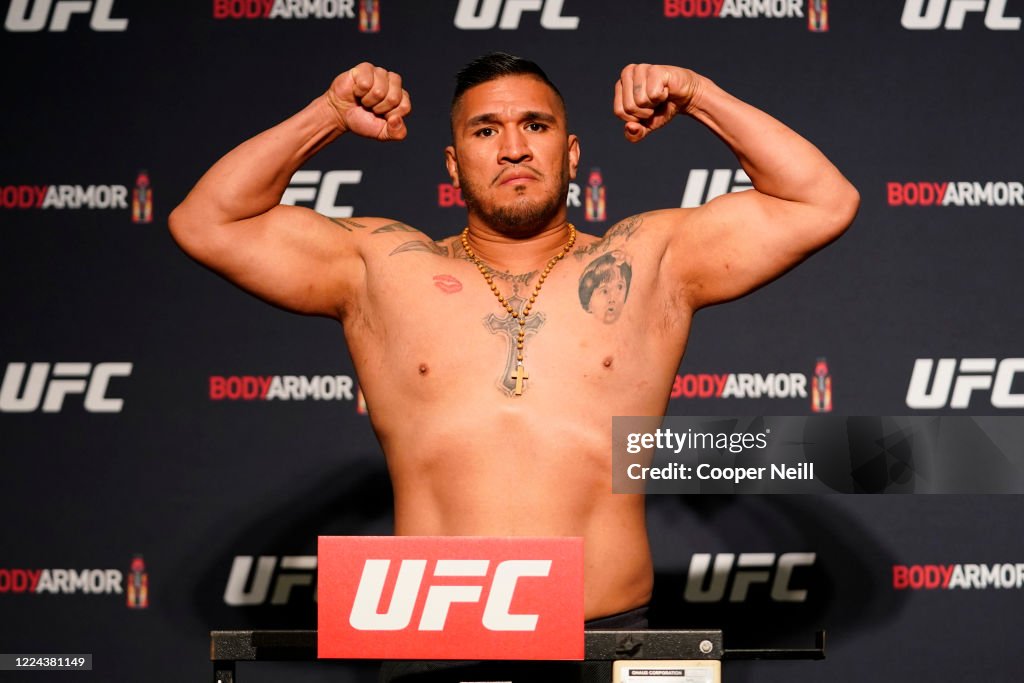 UFC Fight Night Smith v Teixeira: Weigh-Ins
