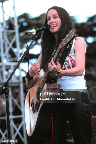 Alanis Morissette performs during Alice@97.3 "Now in Zen" festival at Sharon Meadow on September 23, 2001 in San Francisco, California.
