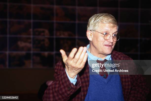 British painter, graphic artist, stage designer and photographer David Hockney at the opening of his retrospective at Museum Ludwig in Cologne,...