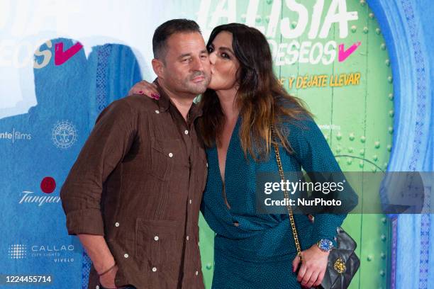 Marisa Jara poses for the photographers during the premiere of the film 'La lista de deseos' directed by Spanish film maker Alvaro Diaz Lorenzo at...