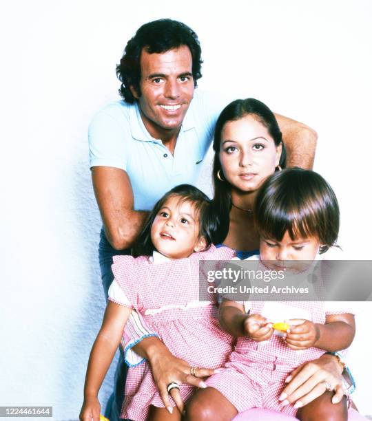 Spanish singer Julio Iglesias with his wife Isabel and the children Chabeli and Julio Jose at his home in Cadiz, Spain, 1974.