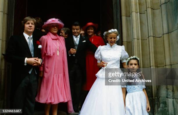 Heir to the throne Ernst August von Hanover at the wedding with Chantal Hochuli at Marienburg castle near Hanover, Germany, 1981.