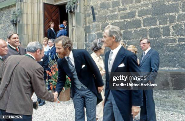 Guest of the wedding of heir to the throne Ernst August von Hanover with Chantal Hochuli at Marienburg castle near Hanover, Germany, 1981.