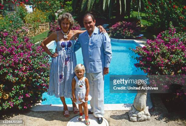 Rudolf Count of Schoenburg Glauchau with his wife Marie Louise, nee of Prussia, and their daughter Sophie at Marbella, Spain, 1982.