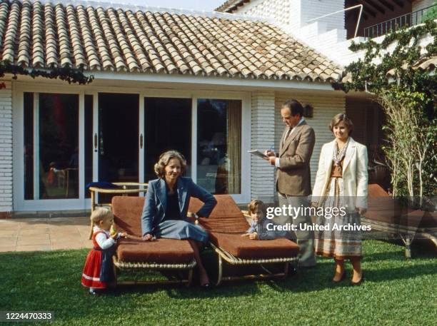 Rudolf Count of Schoenburg Glauchau with his wife Marie Louise, nee of Prussia, with their daughter Sophie at Marbella, Spain, 1983.