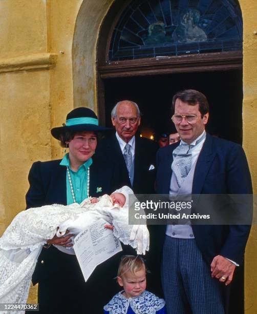 Louis Ferdinand Prince of Prussia with his son Christian Ludwig with his daughter Irina, Germany, 1988.