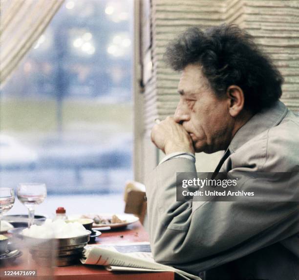 Swiss sculptor, painter and graphic artist Alberto Giacometti at his studio in Paris, France 1962.