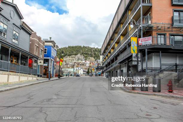 park city, utah abandoned during pandemic covid-19 coronavirus - park city stock pictures, royalty-free photos & images